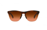 P&auml;ikeseprillid OAKLEY Frogskins Lite Matte Brown Tortoise Prizm Brown Gradient