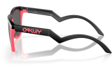 P&auml;ikeseprillid OAKLEY Frogskins Hybrid Matte Black/Neon Pink Prizm Black