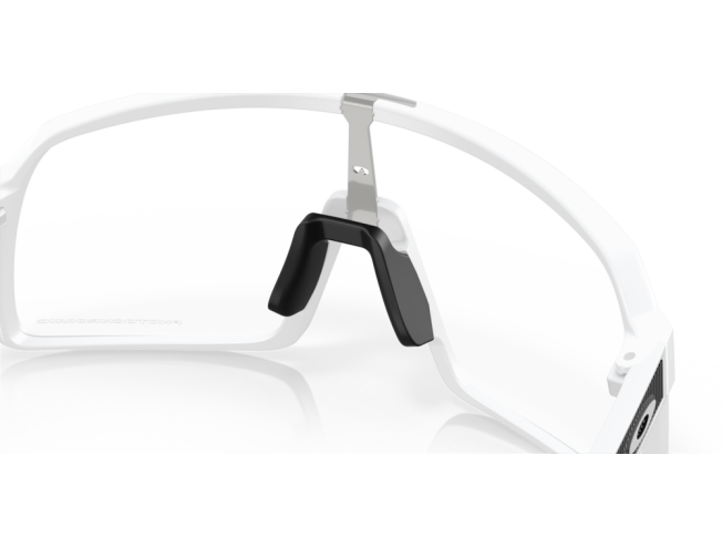 Päikeseprillid OAKLEY Sutro Matte White Photochromic
