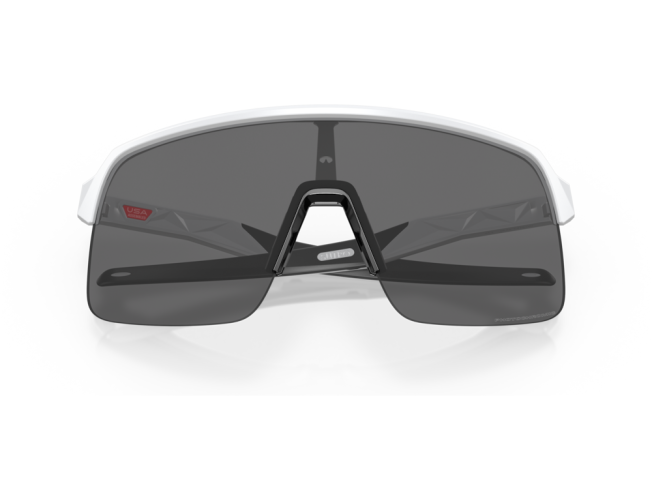 P&auml;ikeseprillid OAKLEY Sutro Lite Matte White Photochromic