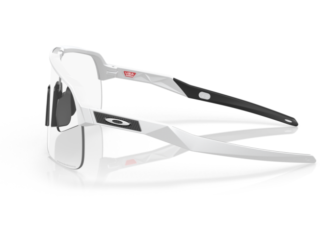 P&auml;ikeseprillid OAKLEY Sutro Lite Matte White Photochromic