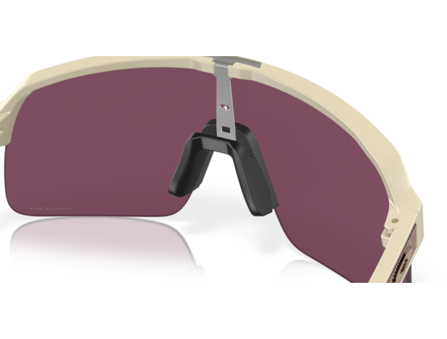 Päikeseprillid OAKLEY Sutro Lite Matte Sand Prizm Road Black