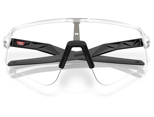 P&auml;ikeseprillid OAKLEY Sutro Lite Sweep Matte Clear Photochromic