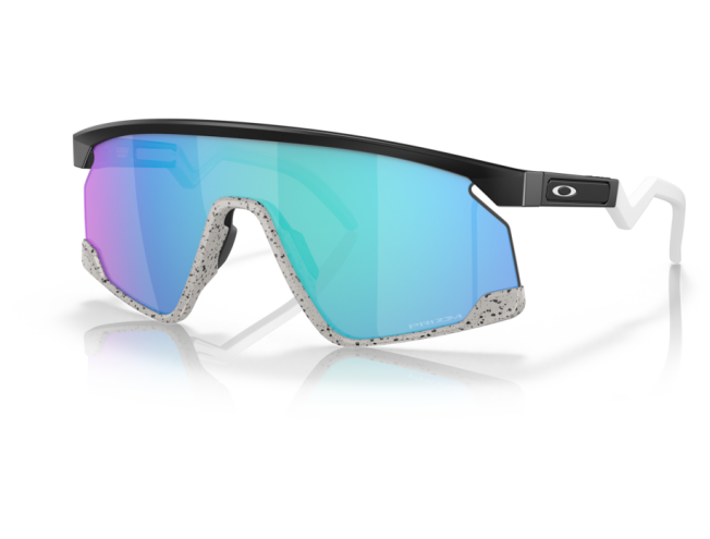 Päikeseprillid OAKLEY BXTR Matte Black Prizm Sapphire