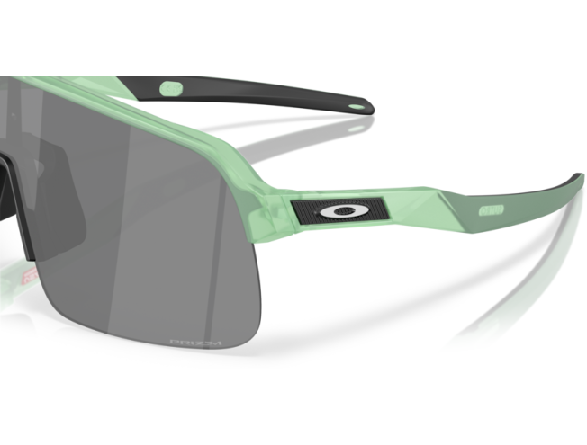 P&auml;ikeseprillid OAKLEY Sutro Lite S Matt Transparent Jade Prizm Black