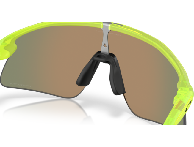 P&auml;ikeseprillid Oakley Stunt Devil Matte Uranium Prizm Ruby